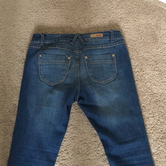 Size 7 skinny jeans - Picture 6 of 6